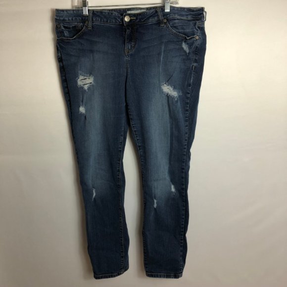 Torrid Skinny Jean - Med Wash w Destruction SZ 18 - Picture 2 of 8